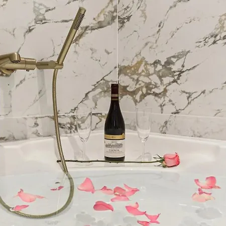 Lavie Maison Hot Tub And Ac Near Arc De Triomphe * Paris