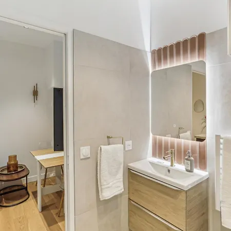 Lavie Maison Hot Tub And Ac Near Arc De Triomphe Paris