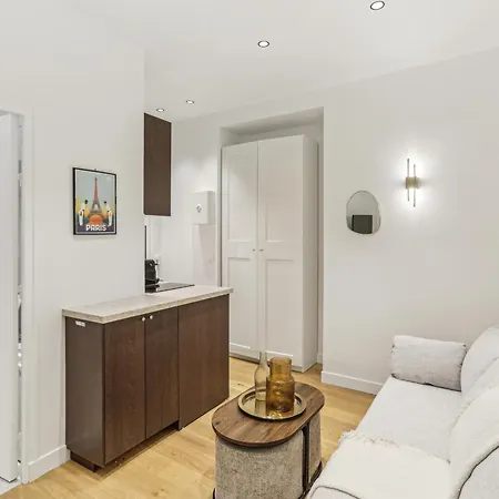 Lavie Maison Hot Tub And Ac Near Arc De Triomphe Apartment Paris