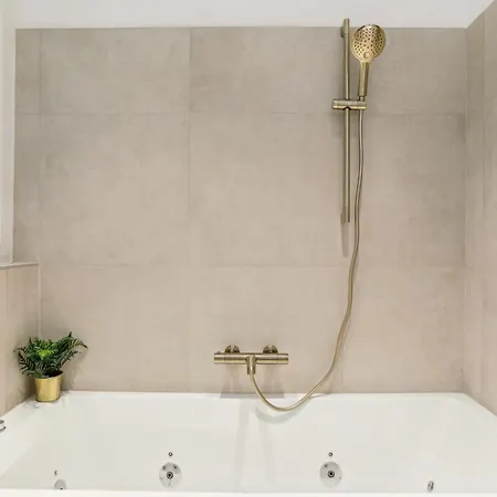 Lavie Maison Hot Tub And Ac Near Arc De Triomphe Paris