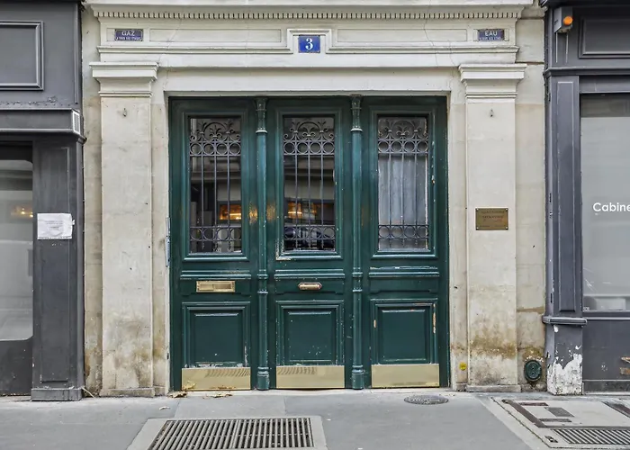 Lavie Maison Hot Tub And Ac Near Arc De Triomphe パリ